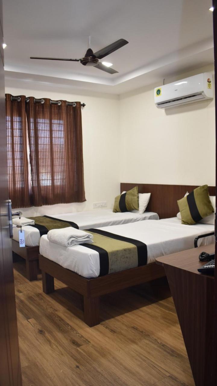 Symphony Suites Bangalore Esterno foto